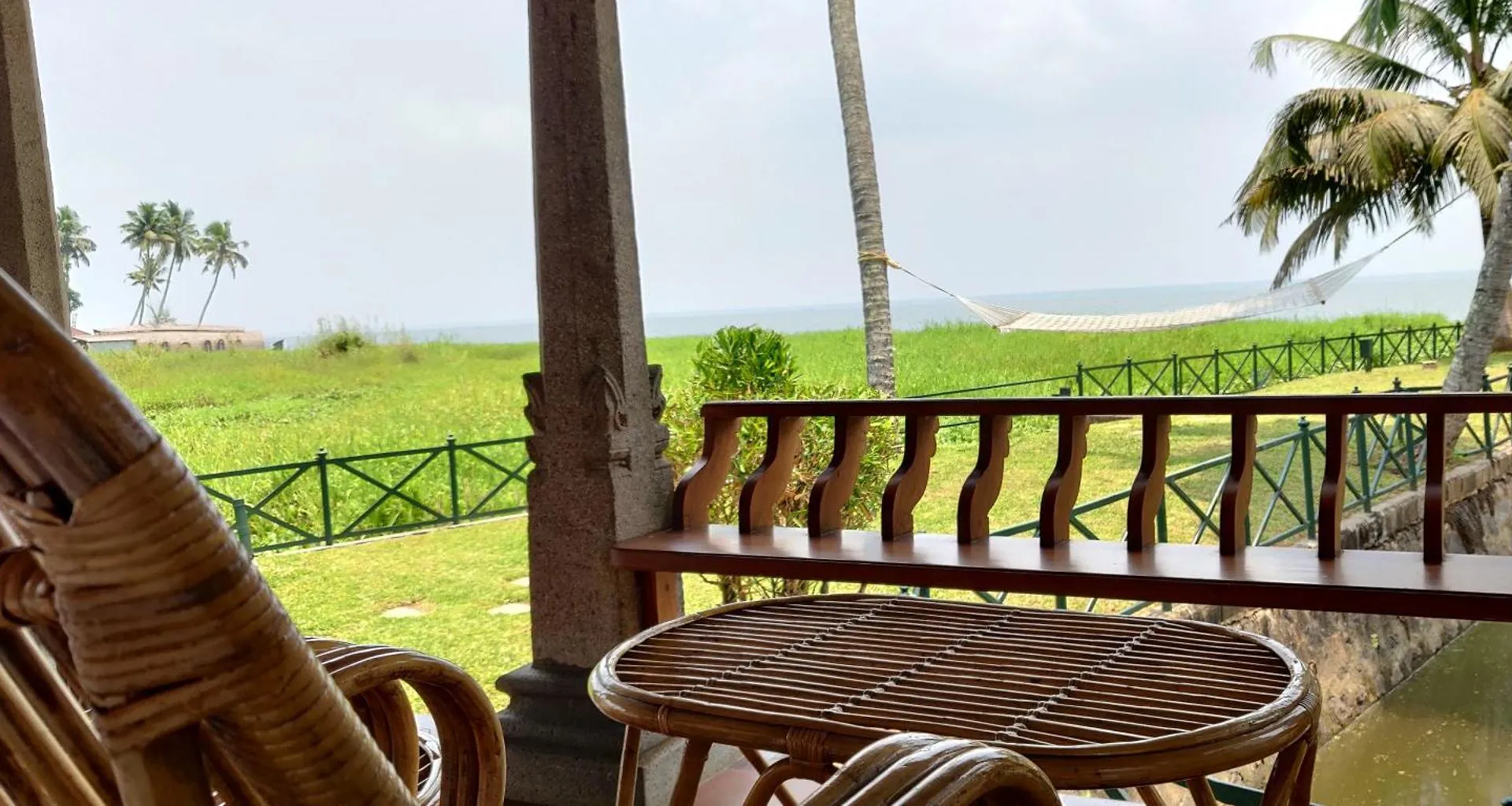 Hotel Backwater Ripples Kumarakom