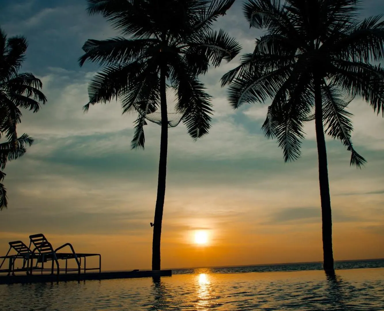 Hotel Backwater Ripples Kumarakom