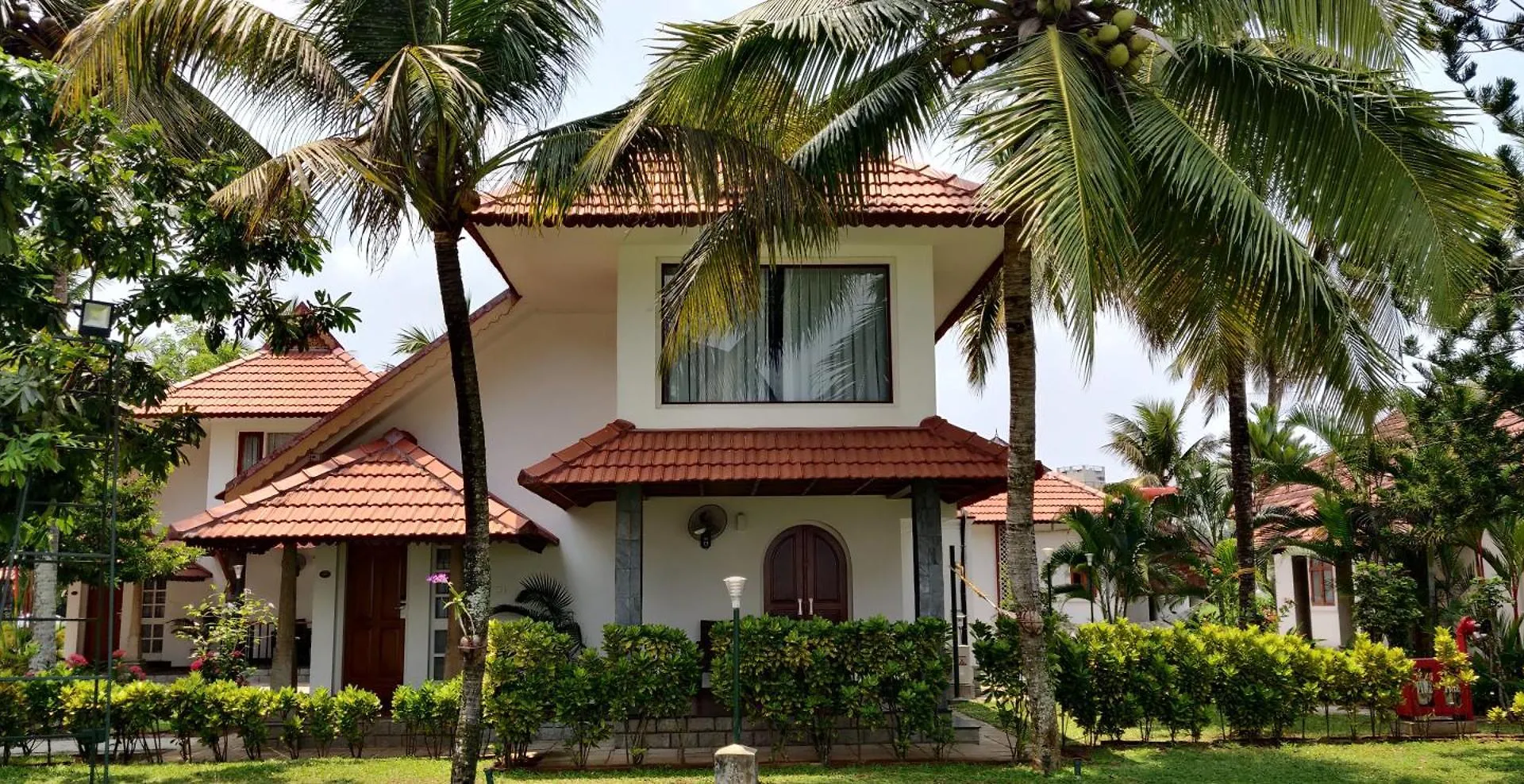 Resort Hotel Backwater Ripples Kumarakom